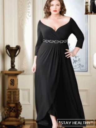 Perfektes Abendkleid für volle Damen