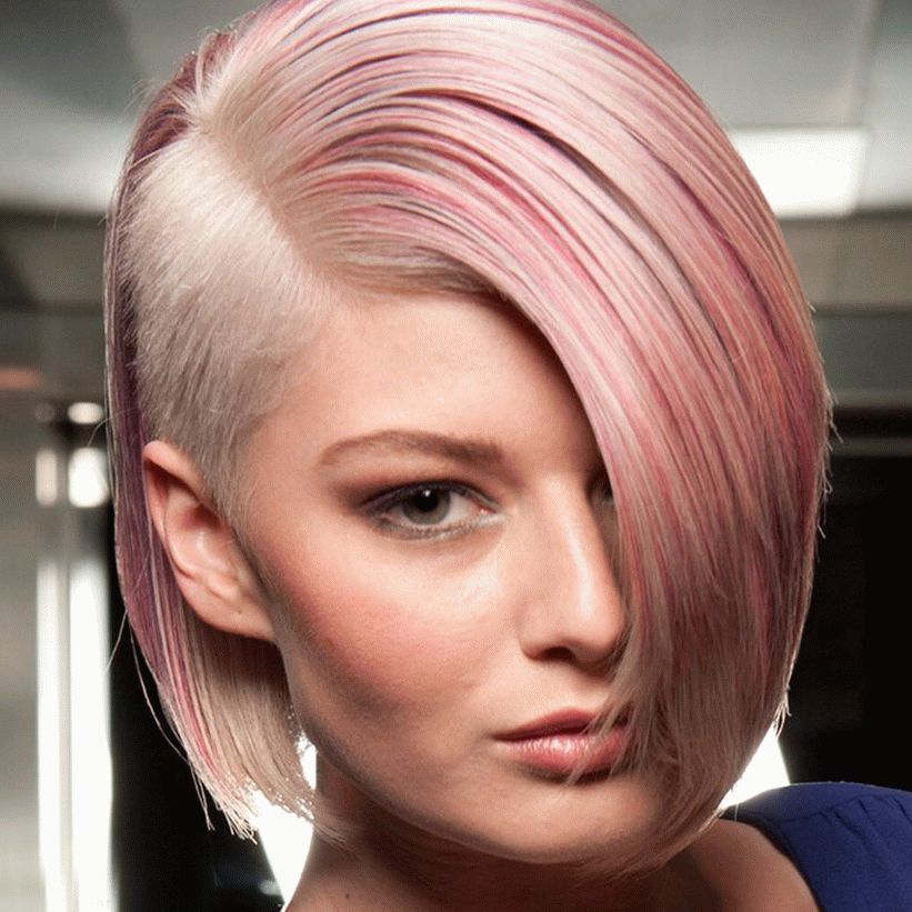 Frauenfrisuren mit rasierten Schläfen