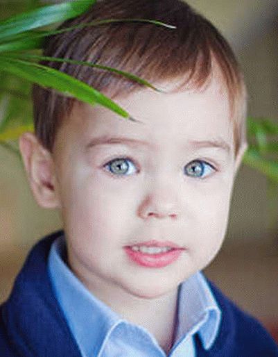 Frisuren mit Pony für Jungen