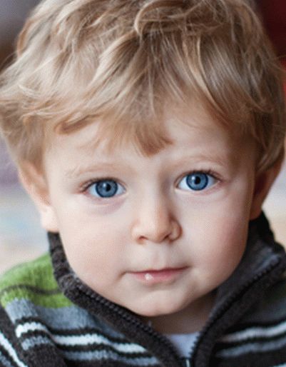 Frisuren mit Pony für Jungen